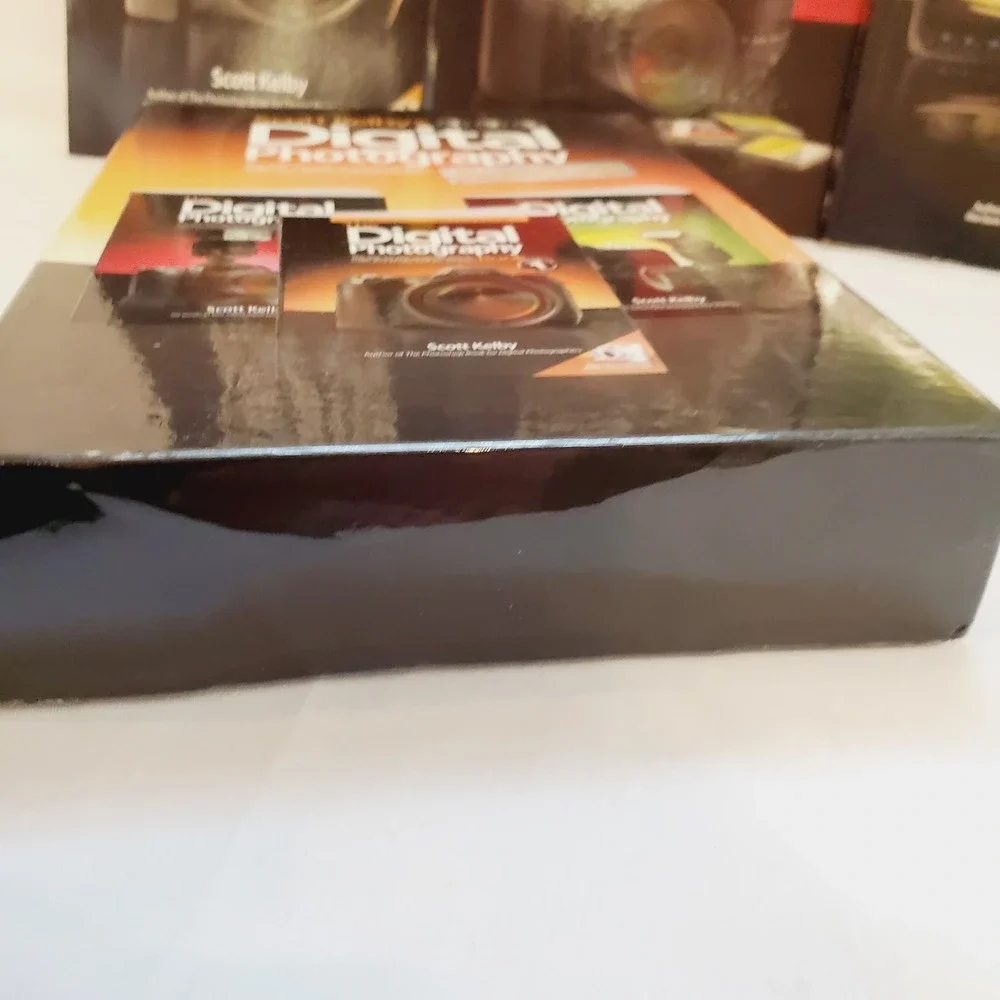 Scott Kelby's Digital Photography by Kelby‎ Volumes 1, 2, & 3 Boxed Set